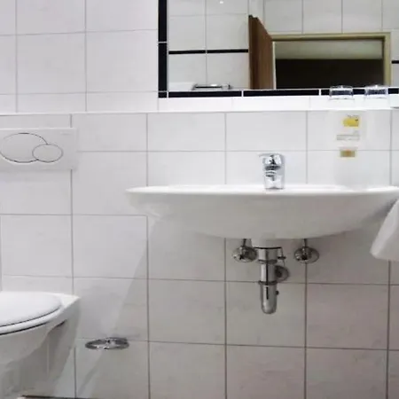 Frankfurt Motel 3*