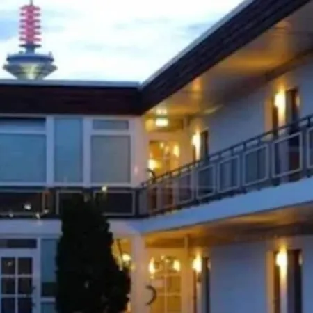 Frankfurt Motell 3*