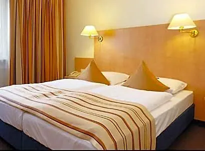 Motel Frankfurt 3*