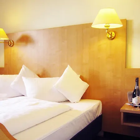 Frankfurt Motel 3*