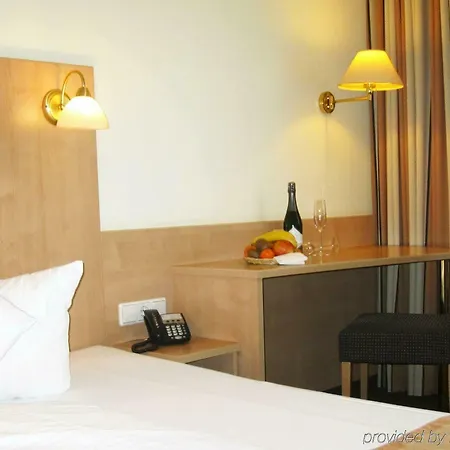 Frankfurt 3* 프랑크푸르트