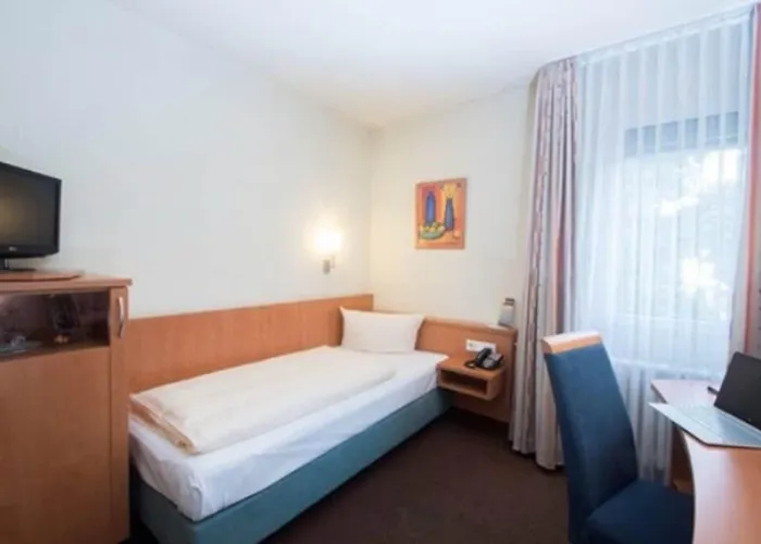 Motel Frankfurt 3*