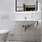 Frankfurt Motel 3*